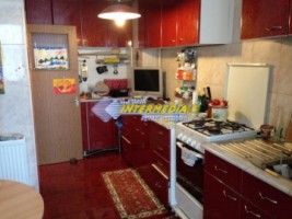 2-camere-de-vanzare-decomandat-alba-iulia-centru-8